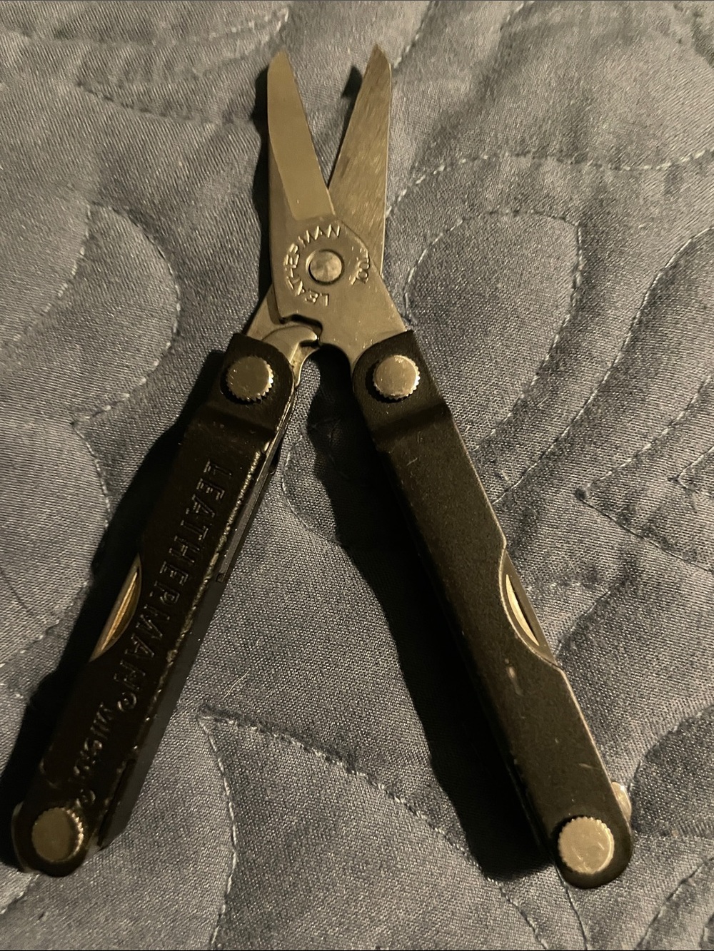Leatherman Black Multi-Tool with Scissors - Compact Home Utility